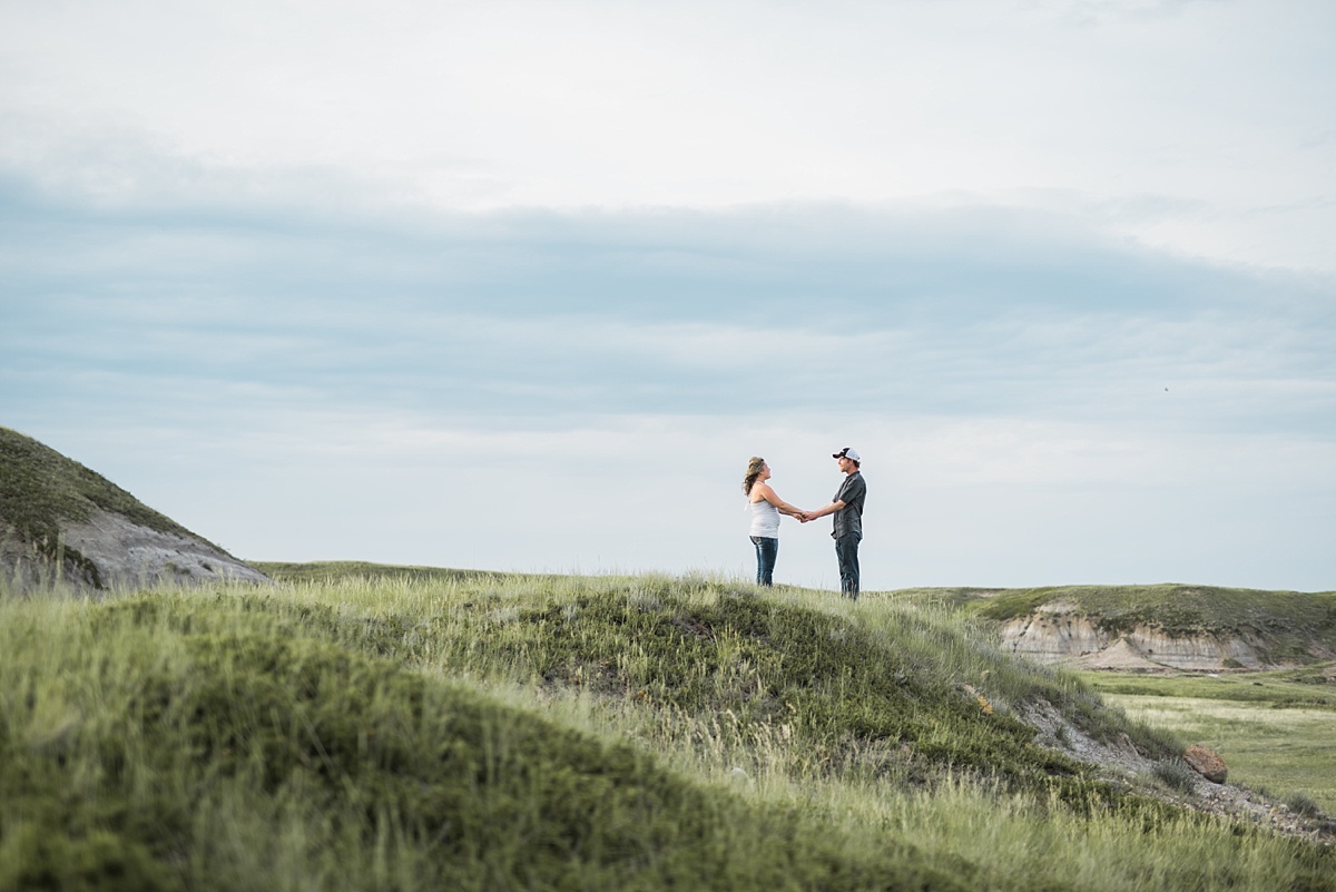 Hunting themed engagement photos | Red Deer Photographers | Raelene Schulmeister Photography