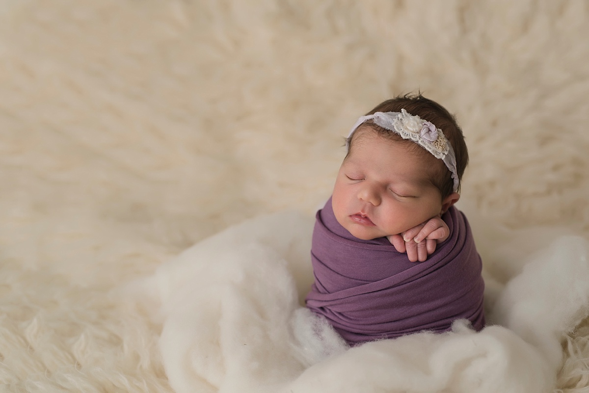 newborn photos | Stettler Photographers | Raelene Schulmeister Photography