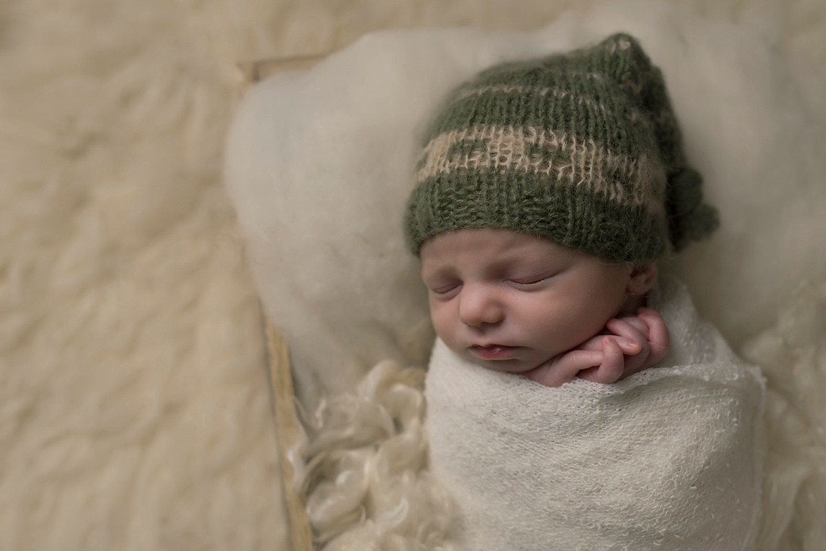 Newborn-Baby-Boy-Photos-Stettler-Photographers-