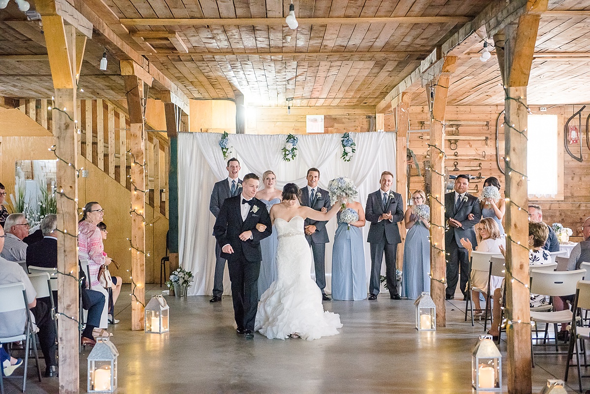 Red-Deers-Best-Wedding-Photographer-Raelene-Schulmeister-Photography-Red-Deer-Photographers | Big Red Barn wedding | Lacombe, Alberta